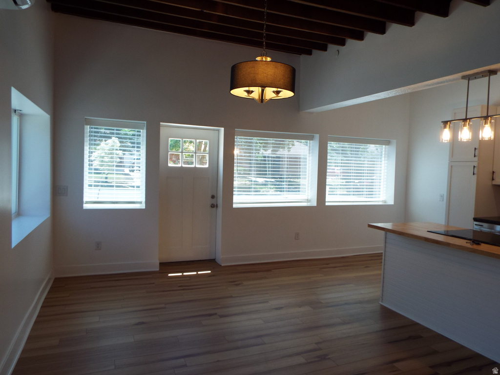 740 28TH ST photo 3