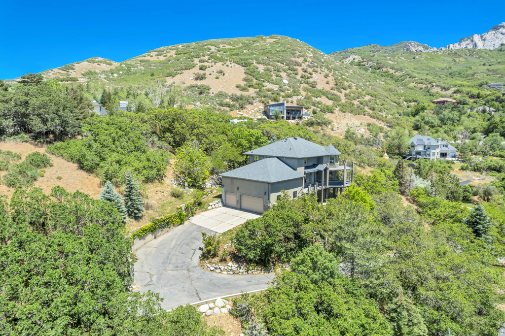 3207 E CANYON OAK S CIR photo 3