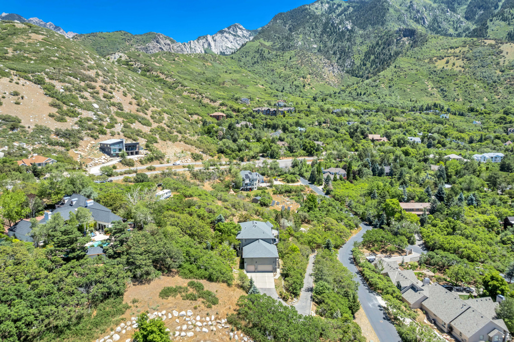3207 E CANYON OAK S CIR photo 4