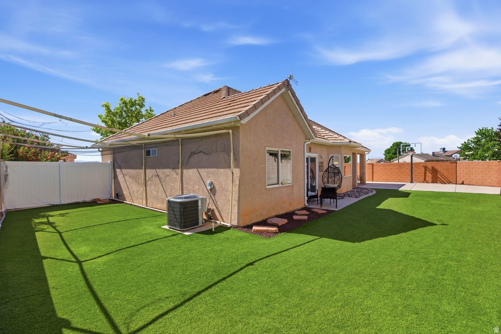 2883 E OVERLOOK DR photo 3