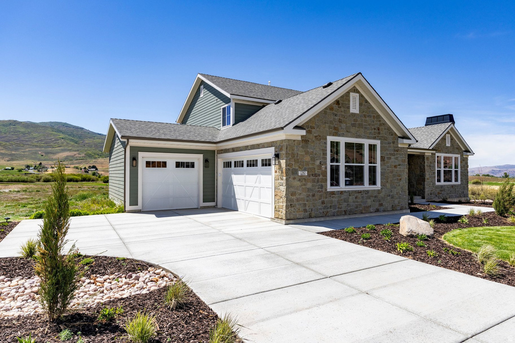1282 PEARL CT photo 3