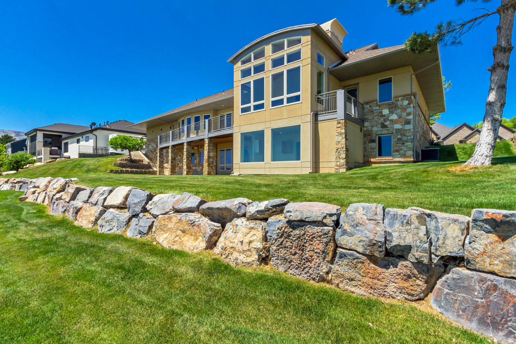 1064 S WATERSIDE DR photo 5