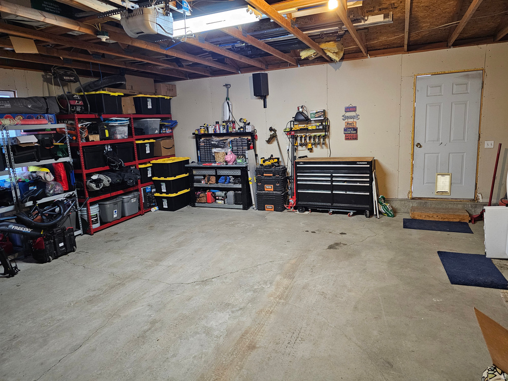 386 N 300 W photo 5