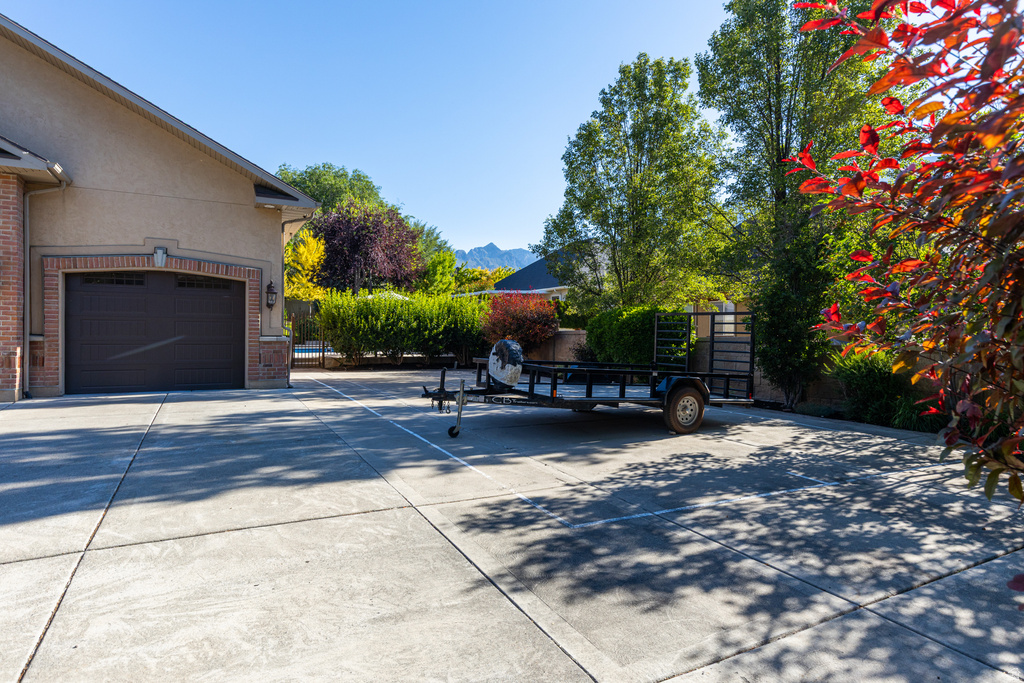 1178 E 580 N CIR photo 3