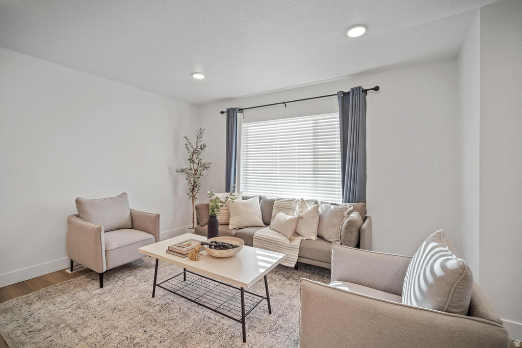 1635 E INDIGO LOOP photo 2