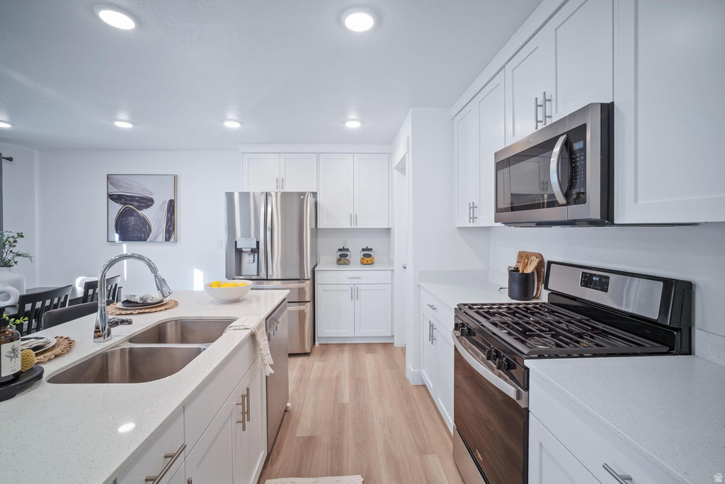 1635 E INDIGO LOOP photo 4