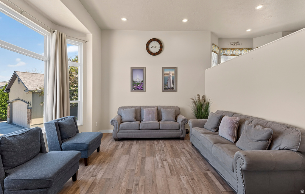 2561 W 1650 N photo 4
