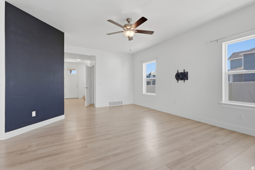7077 N SPRING HILL LN photo 5