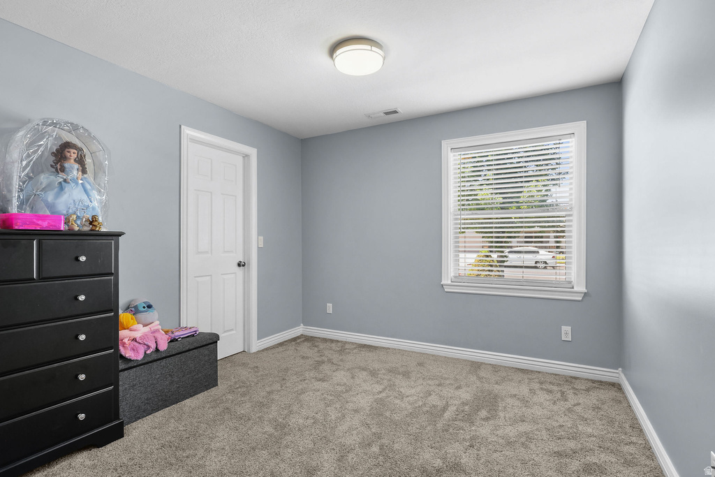 126 N CENTURY DR photo 4