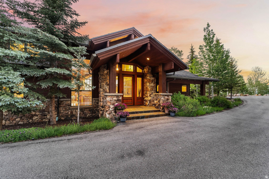 39 WHITE PINE CANYON RD photo 4