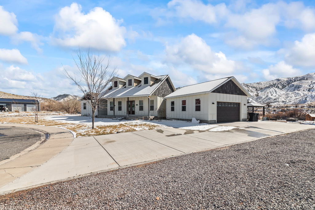 1698 S RIVER ROCK WAY photo 2