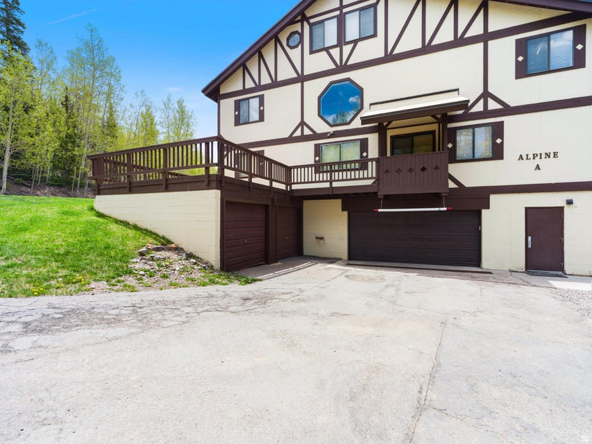102 S ALPINE CT photo 3