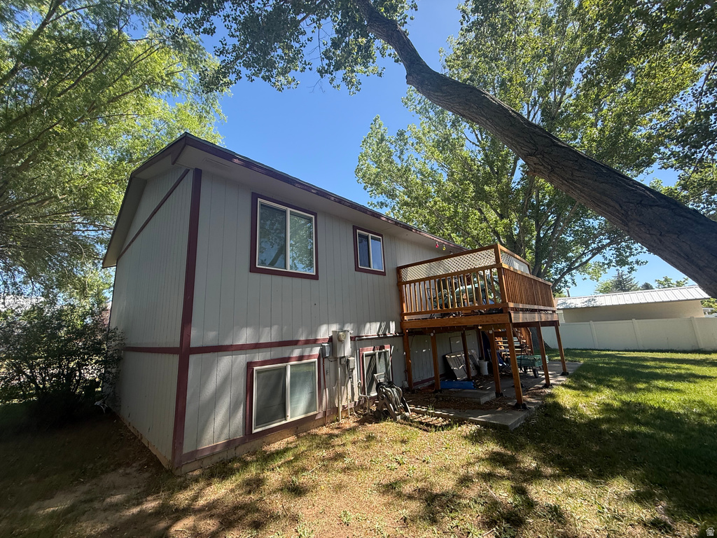 1275 W 100 S photo 3