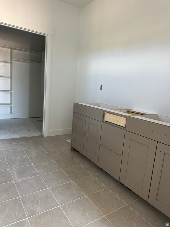 143 N 1275 W photo 3