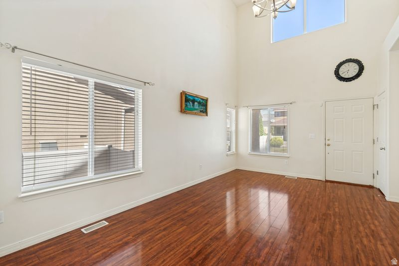 5037 W WHITE DIAMOND WAY photo 3