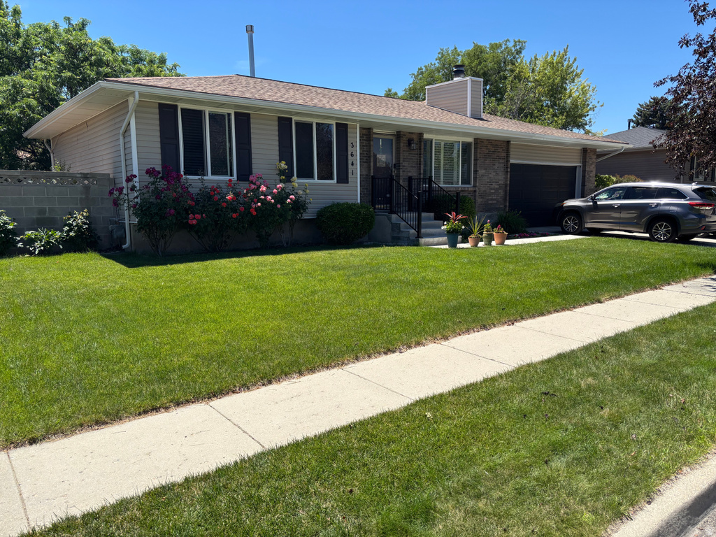 3641 W WHITEWOOD S CIR photo 2