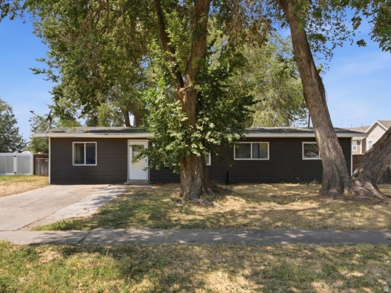 2443 N 475 W photo 2