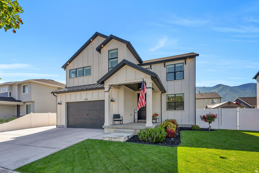 252 N SUNRISE DR photo 3