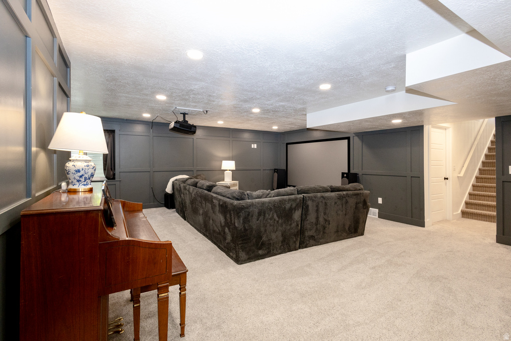 423 E 25 N photo 4