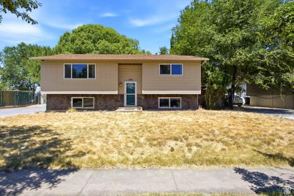 462 W 2225 S photo 2