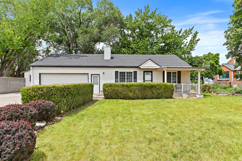 1055 N 200 E photo 4