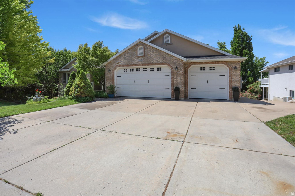 1407 E 5600 S photo 2