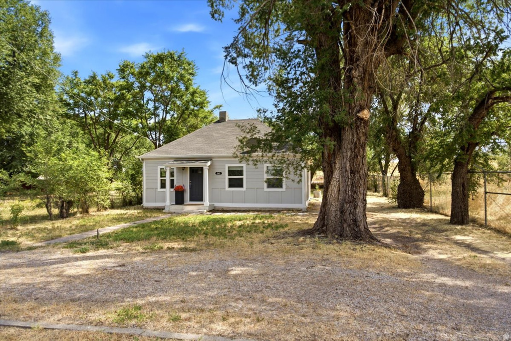 543 W LAKE ST photo 2