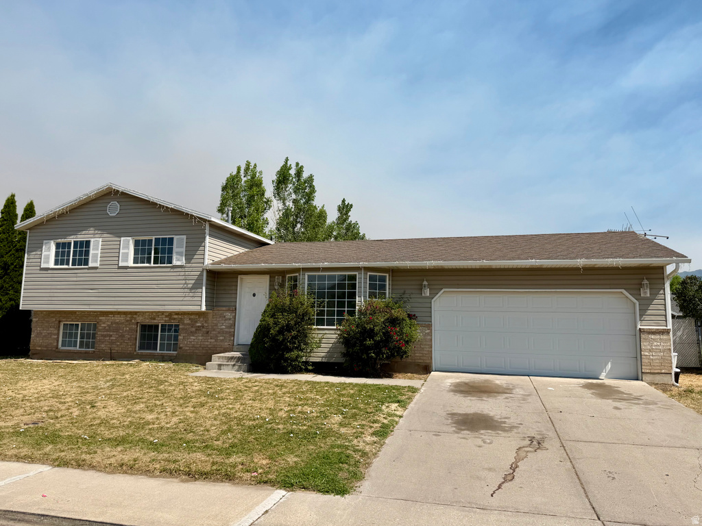 2731 E 1600 S photo 2