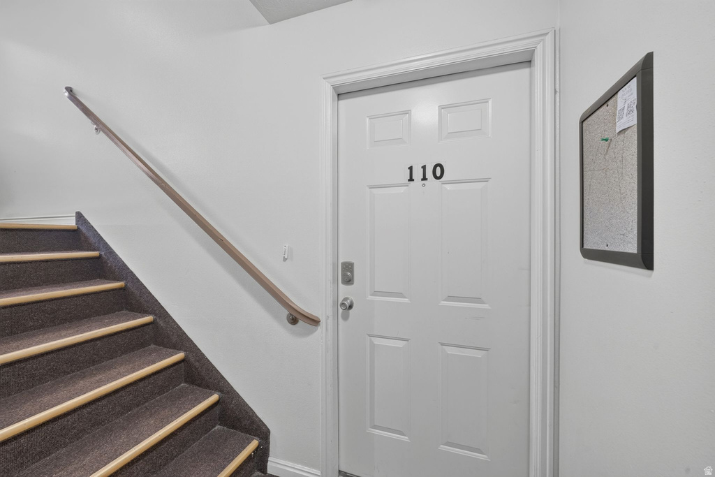 529 N 790 E photo 3