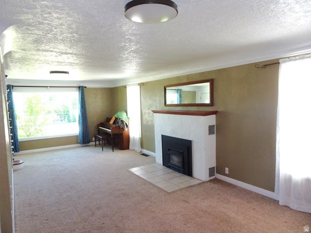 244 N COURT ST photo 5