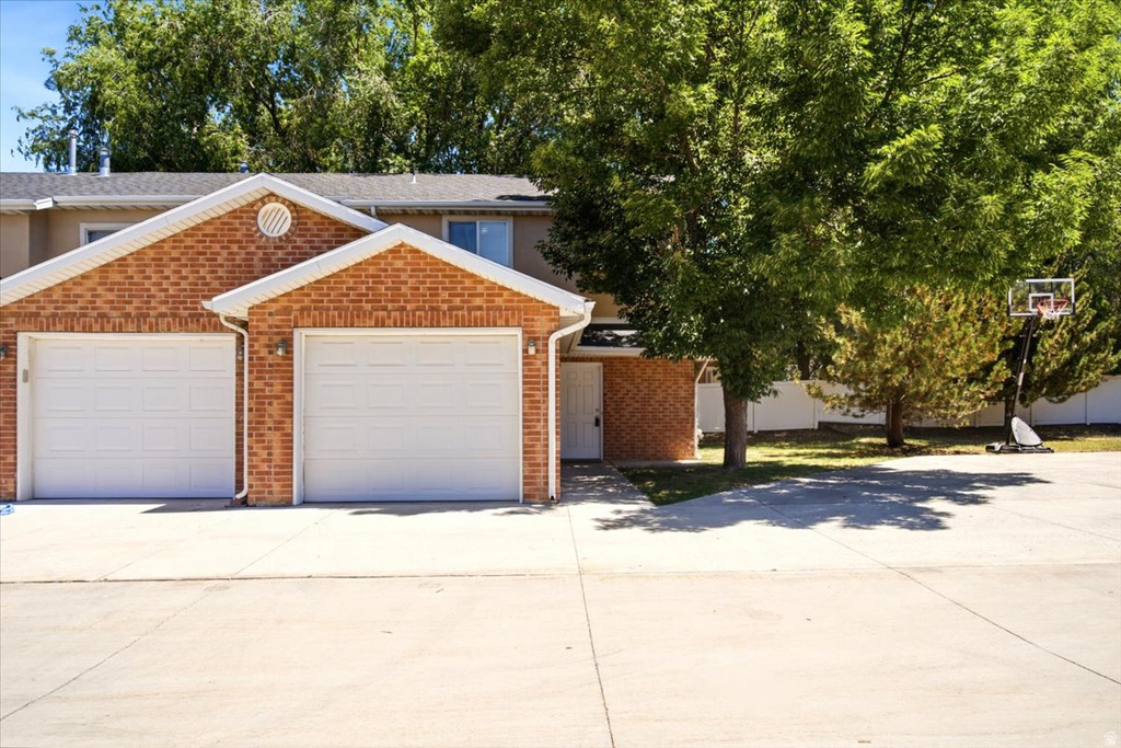 449 W 200 N photo 2
