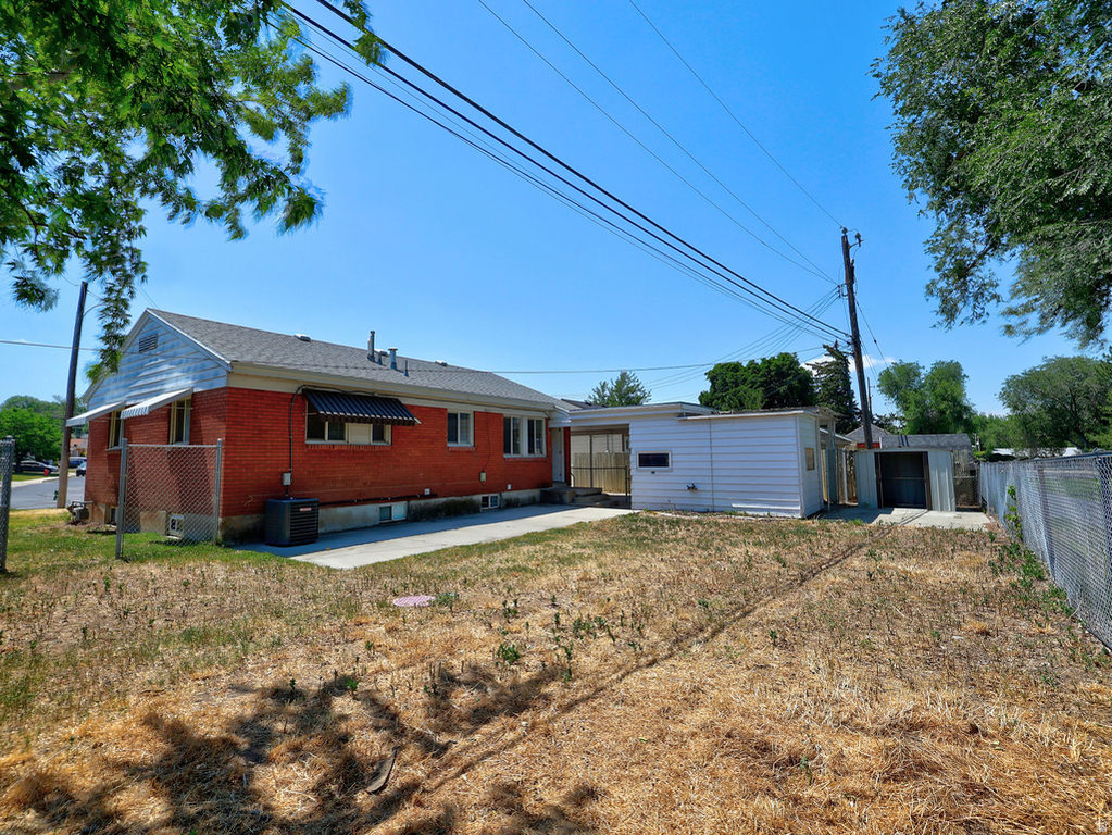 4329 S 275 W photo 3