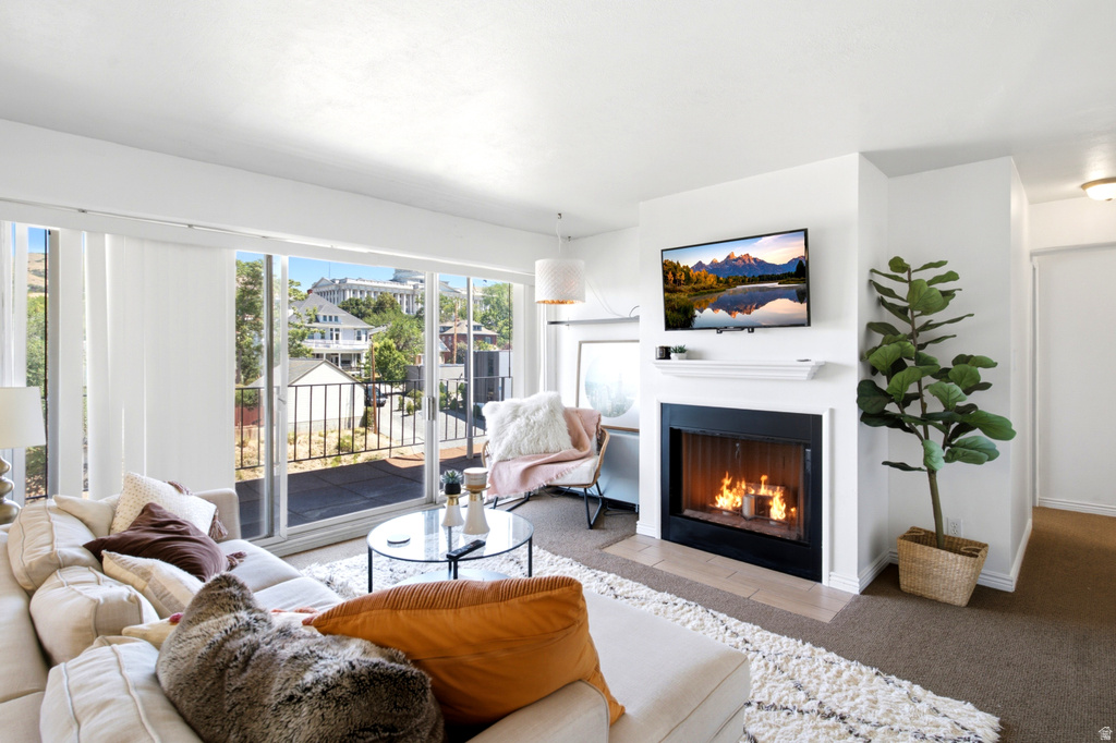 8 E HILLSIDE N AVE photo 3
