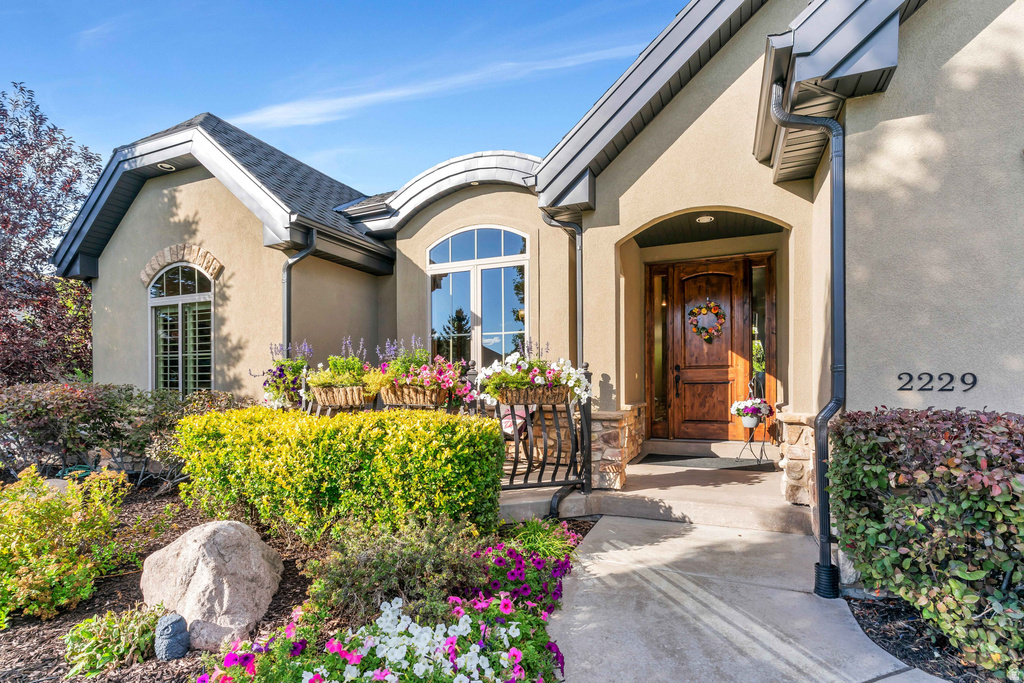 2229 E VISCAYA DR photo 3