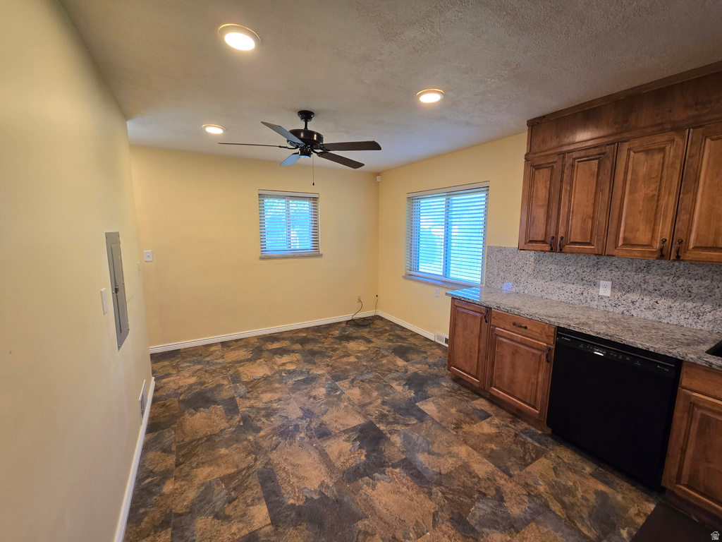 3414 FOWLER AVE photo 4