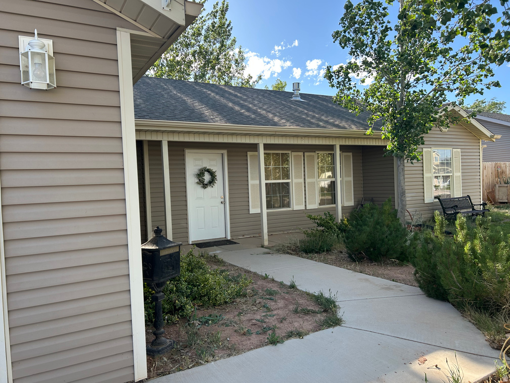 95 N 4250 W photo 2