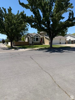 6588 S 630 W photo 2