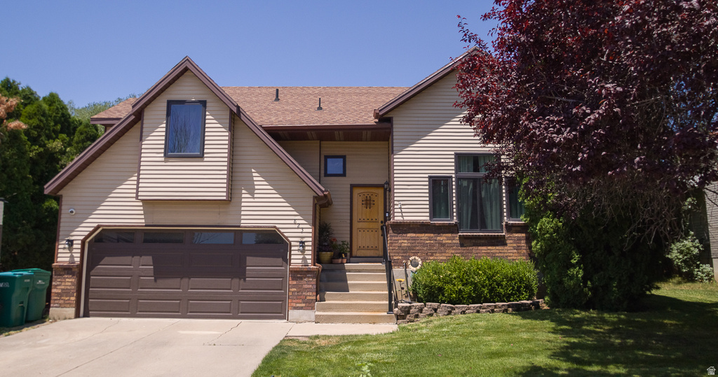 823 E CREEKSIDE S DR photo 2