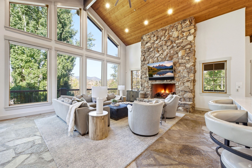 2490 SILVER CLOUD DR photo 4