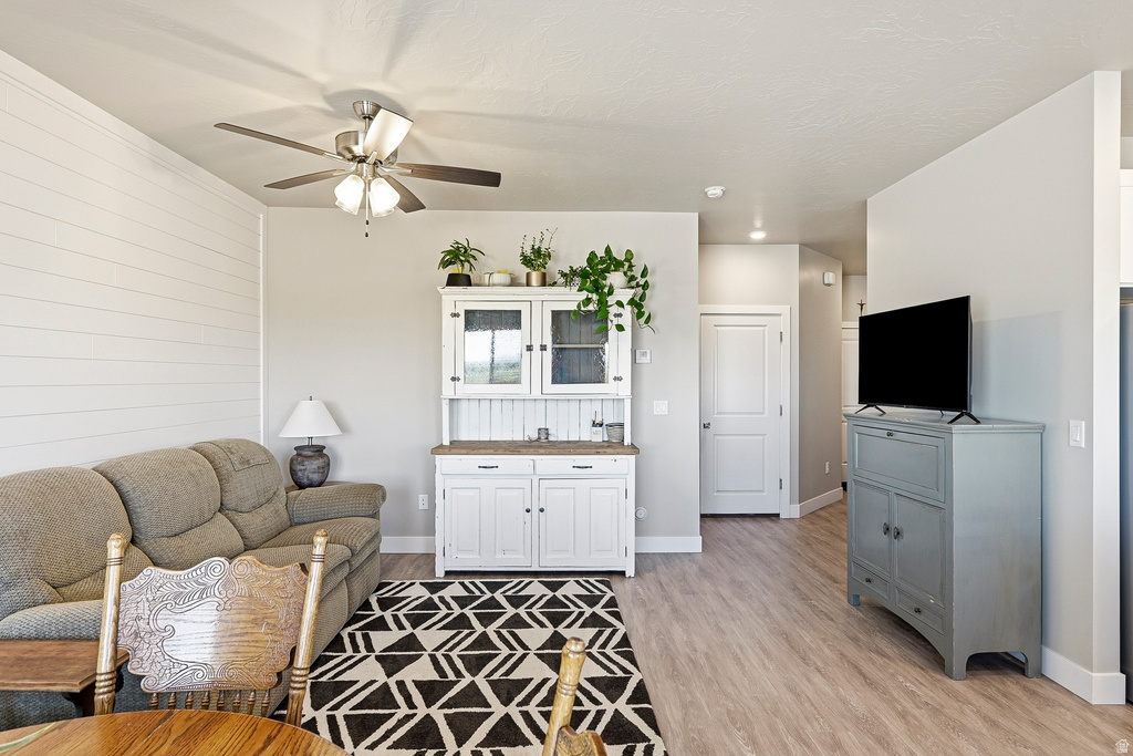 3057 N 125 E photo 4