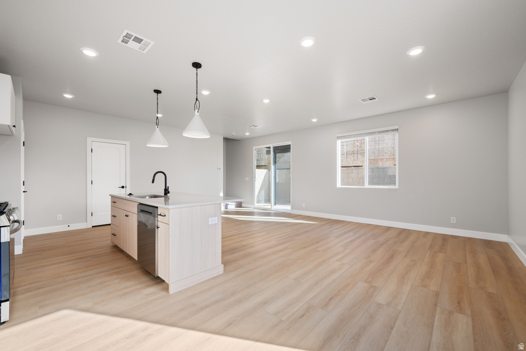 4001 E RAZOR DR photo 2