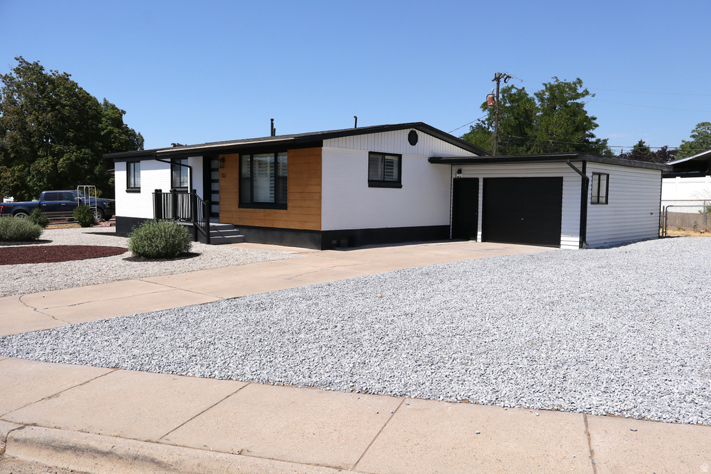 362 W 985 N, Sunset, UT 84015