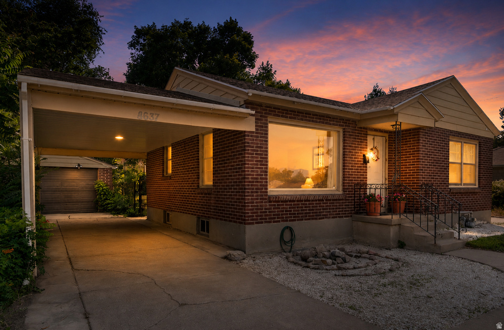 8637 W Helen Dr S, Magna, UT 84044
