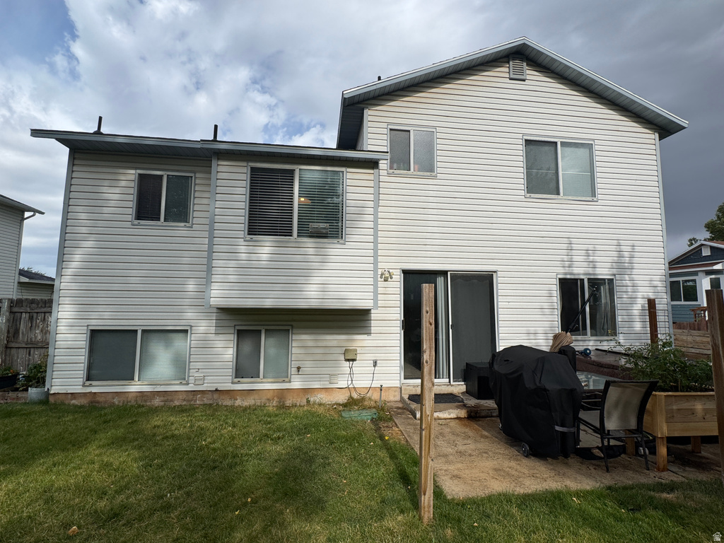 4244 WESTLAKE DR photo 3