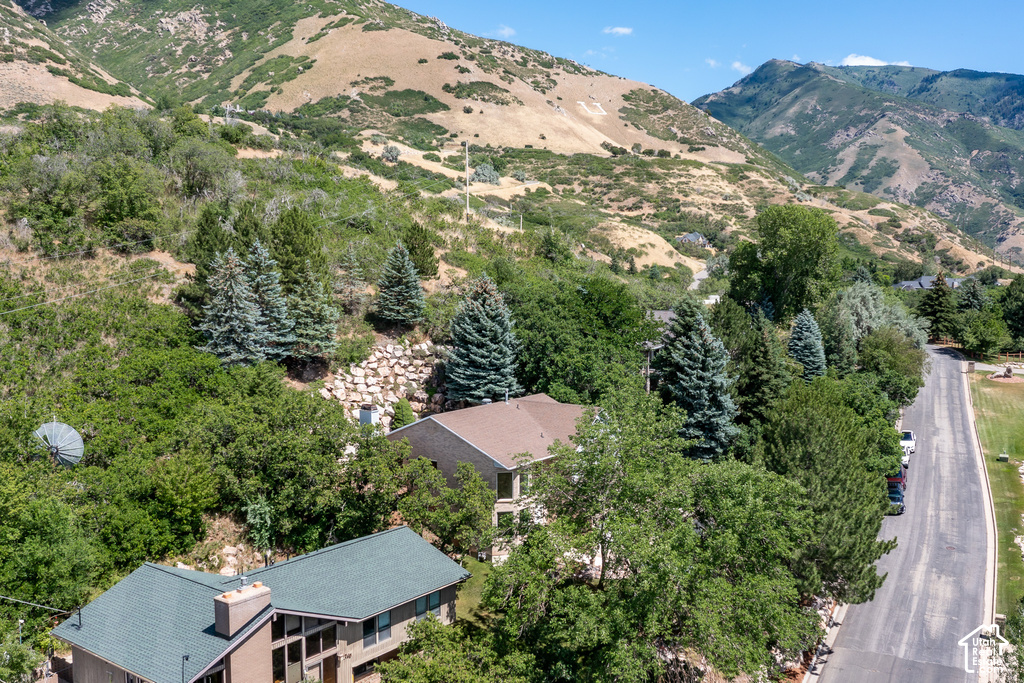 6368 BYBEE photo 2