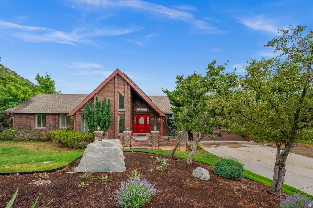 1805 ACORN CIR photo 2