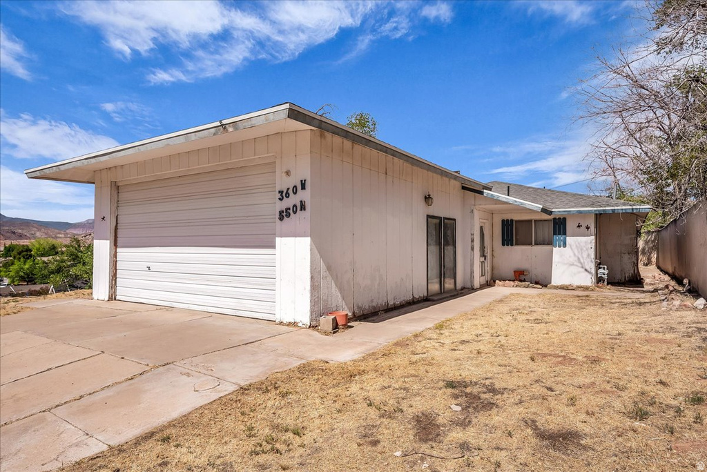 550 N 360 W photo 3