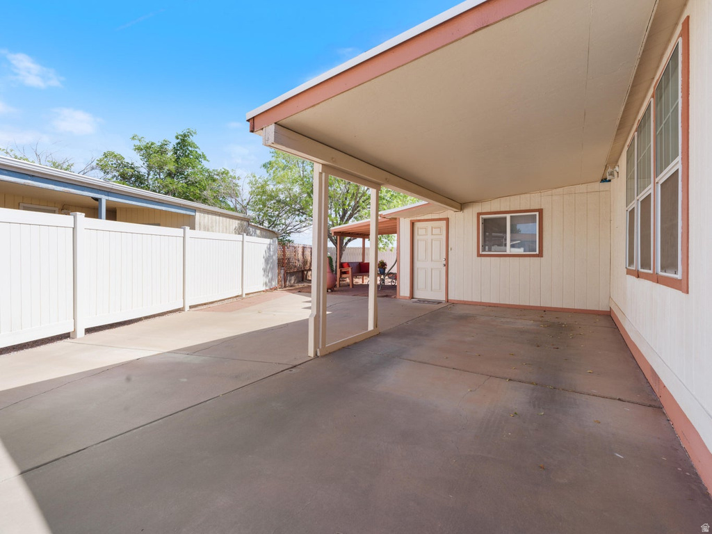 3941 W 40 N photo 5