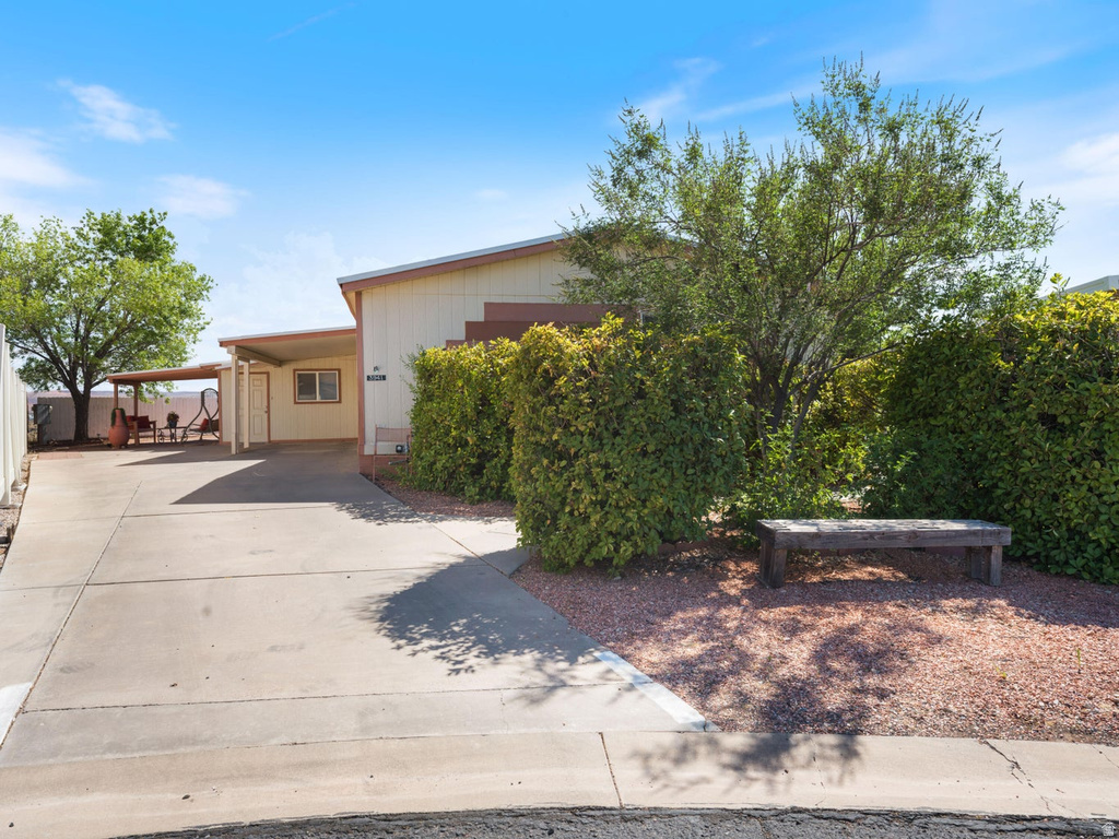 3941 W 40 N photo 2