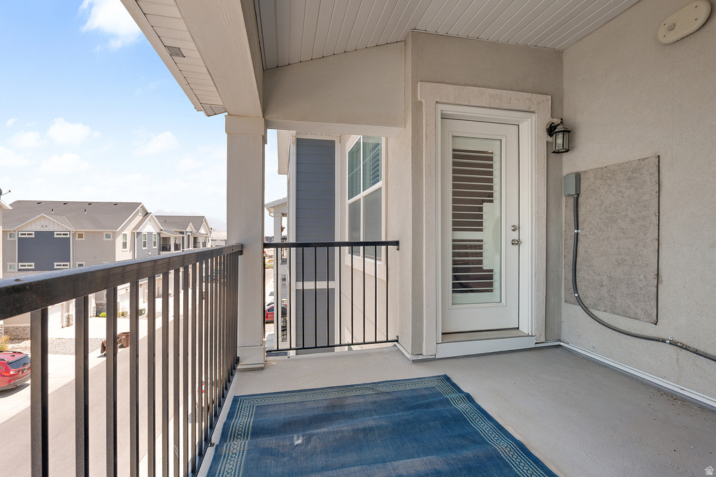 14642 S MCKELLEN DR photo 5